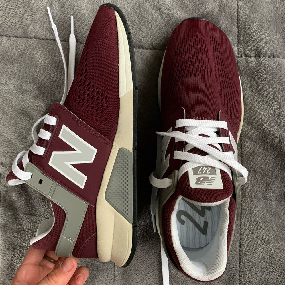 New Balance 247 Sneakers